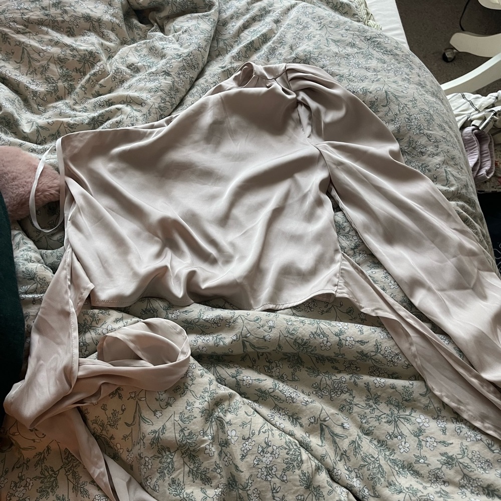 super down silky one shoulder top